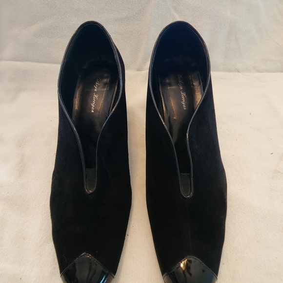 Shoes - Picture 2 of 3